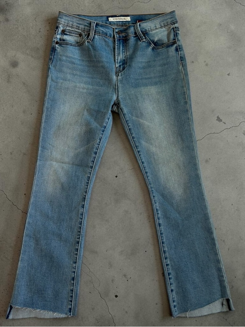 Stetson Light Blue Cropped Ankle Jeans